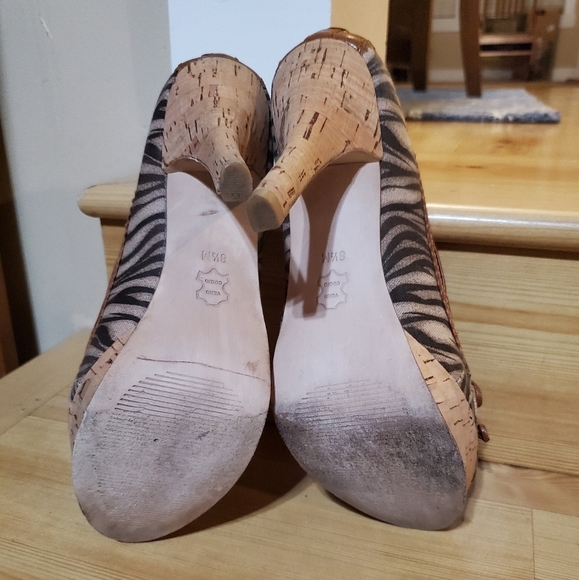 Michael Kors Canvas Safari OpenToe Stilletto Heels - Picture 4 of 11